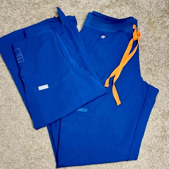 NWOT FIGS LIMITED EDITION DEEP REEF SCRUBS - Picture 3 of 7